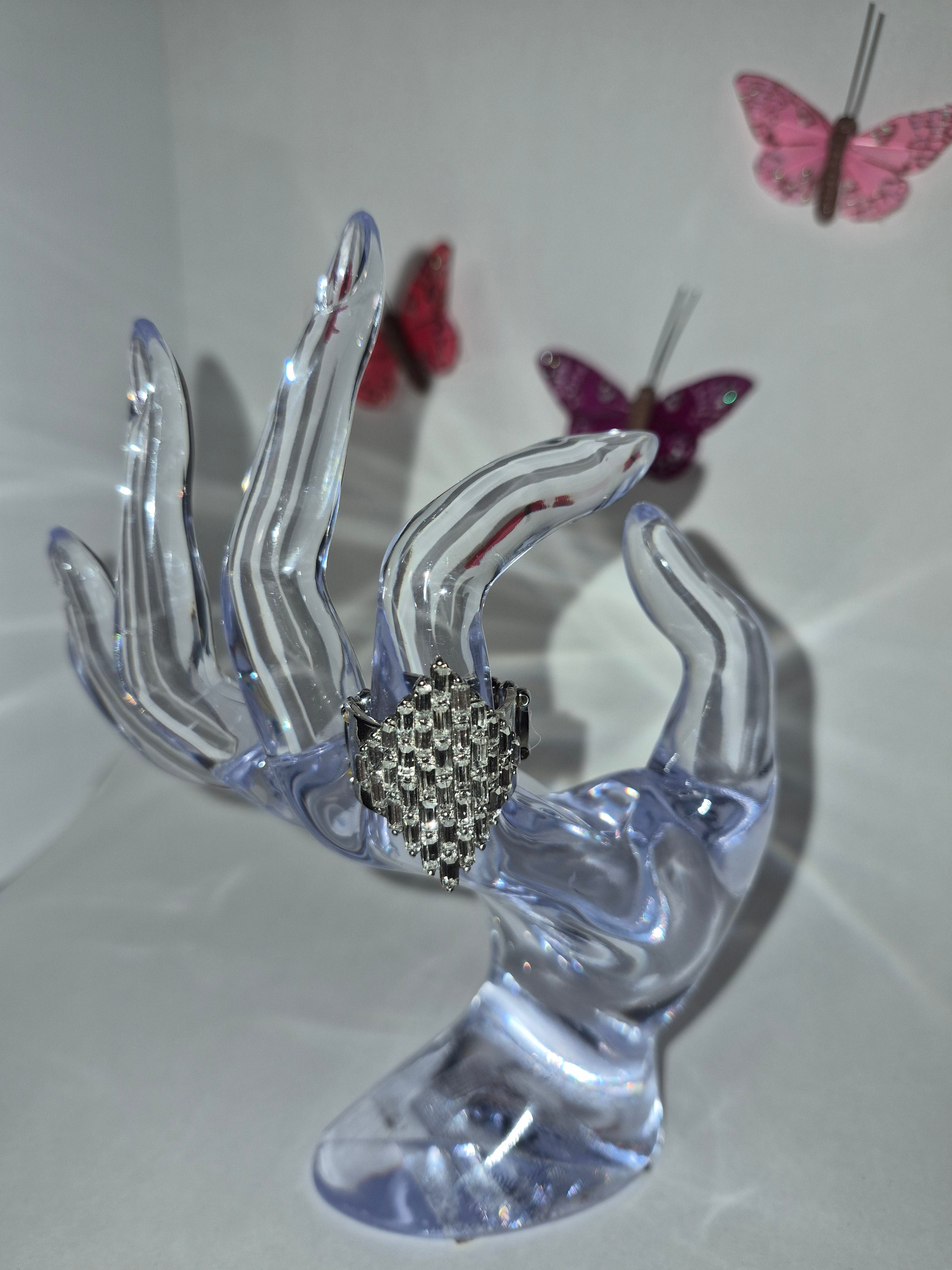 Silver tone rombus shape