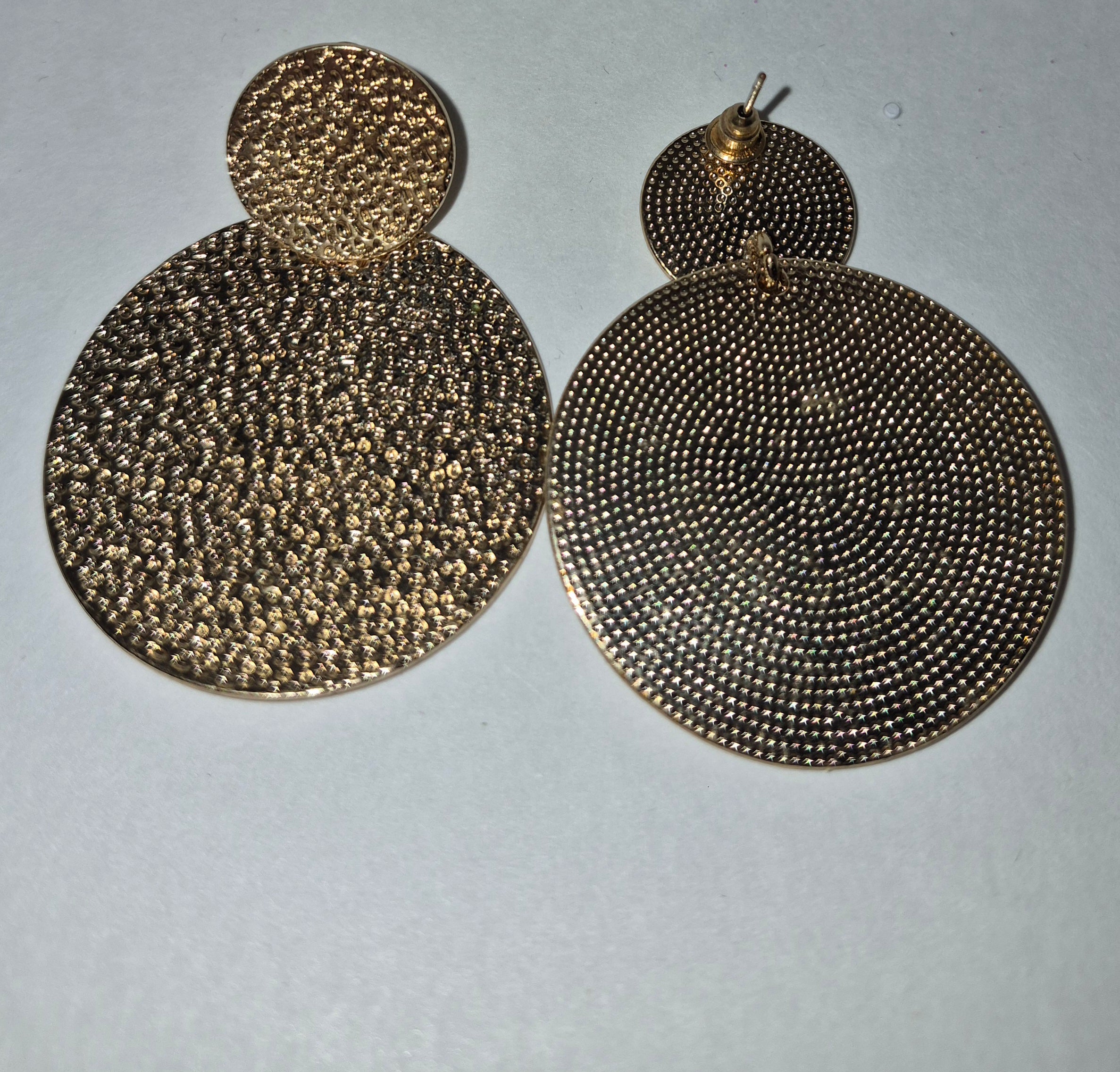 Golden colored roundies